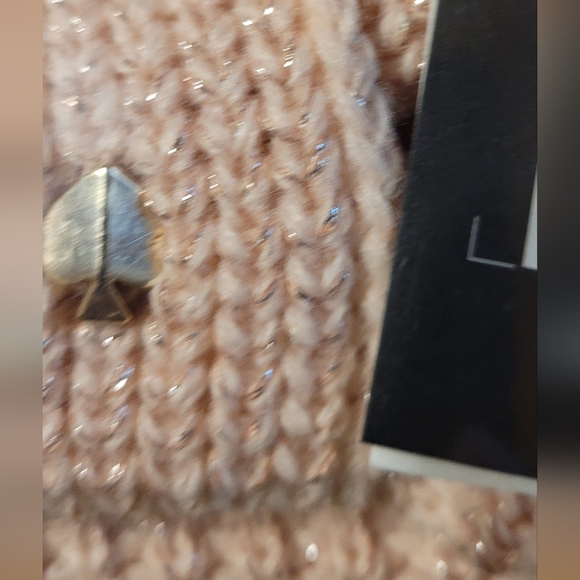 Kate Spade English Rose scarf and beanie set - Picture 4 of 7